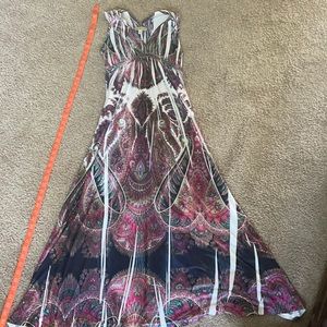 Live & let live Maxi dress